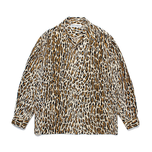 レーヨン100%の生地にワコマリアの代名詞であるオリジナルのレオパード柄を全面に配した長袖ハワイアンシャツ、LEOPARD HAWAIIAN SHIRT L/S 24FWE-WMS-HI02 ベージュ