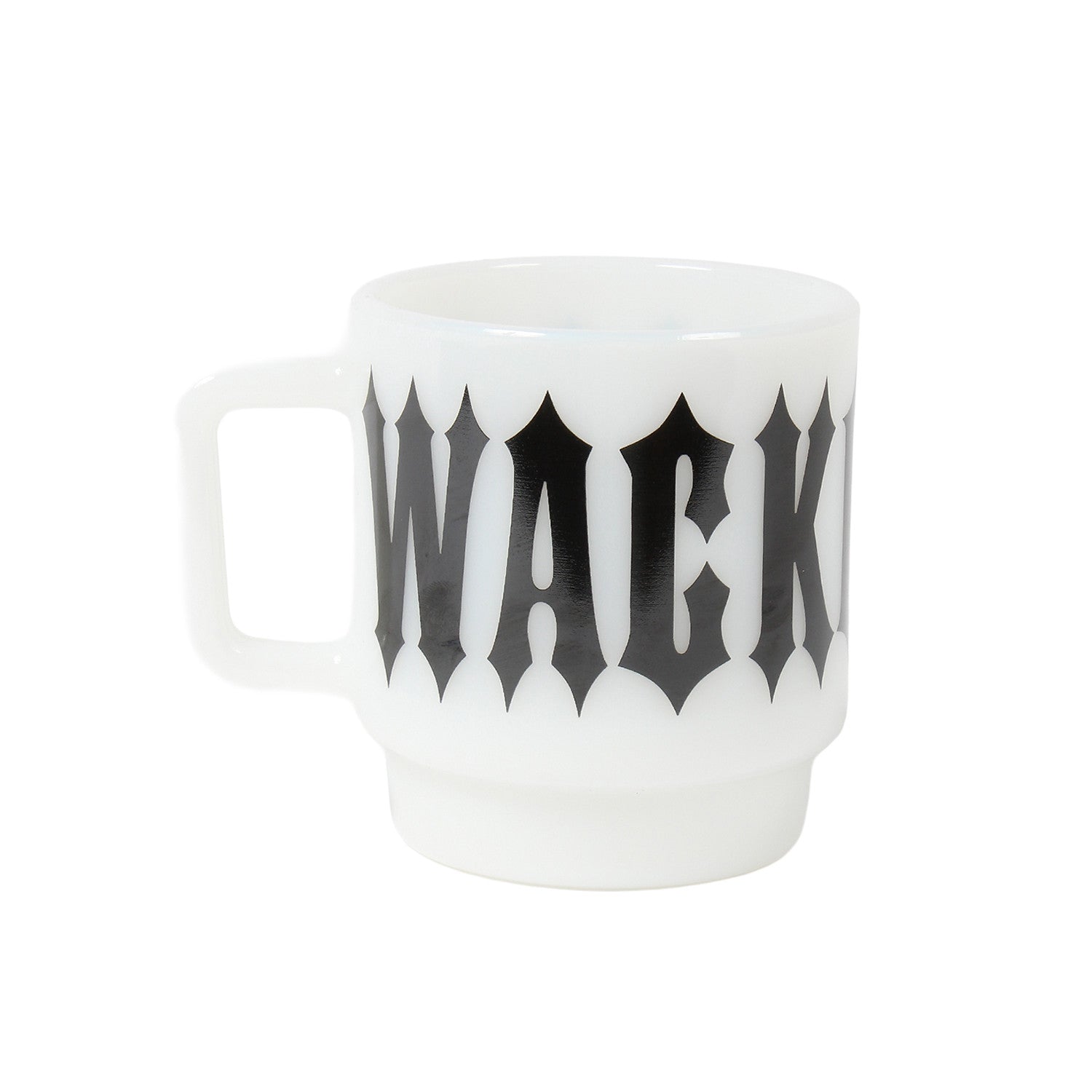 WACKO MARIA（ワコマリア）2025年秋冬コレクション「天国東京」より、ボリシケイトガラスで製作されたマグカップ MILK GLASS MUG&nbsp; 25FW-WMA-MC01のホワイトを入荷致しました。
耐熱性や耐衝撃に優れたボリシケイトガラス製。「WACKO MARIA」のロゴプリント。