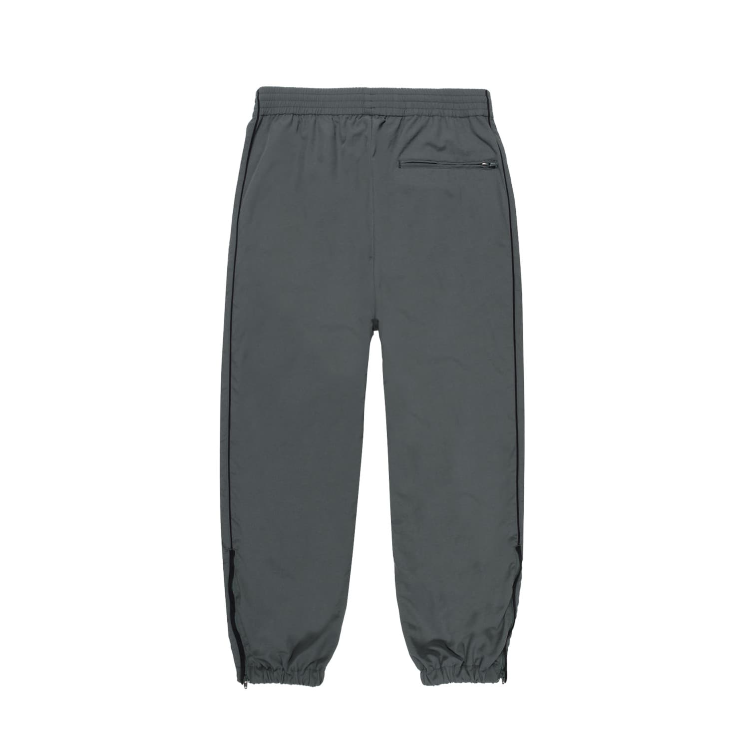 WACKO MARIA（ワコマリア）2025年秋冬コレクション「天国東京」から、NYLON TRACK PANTS (TYPE-2) 25FW-WMO-TP05のグレーを入荷致しました。背面