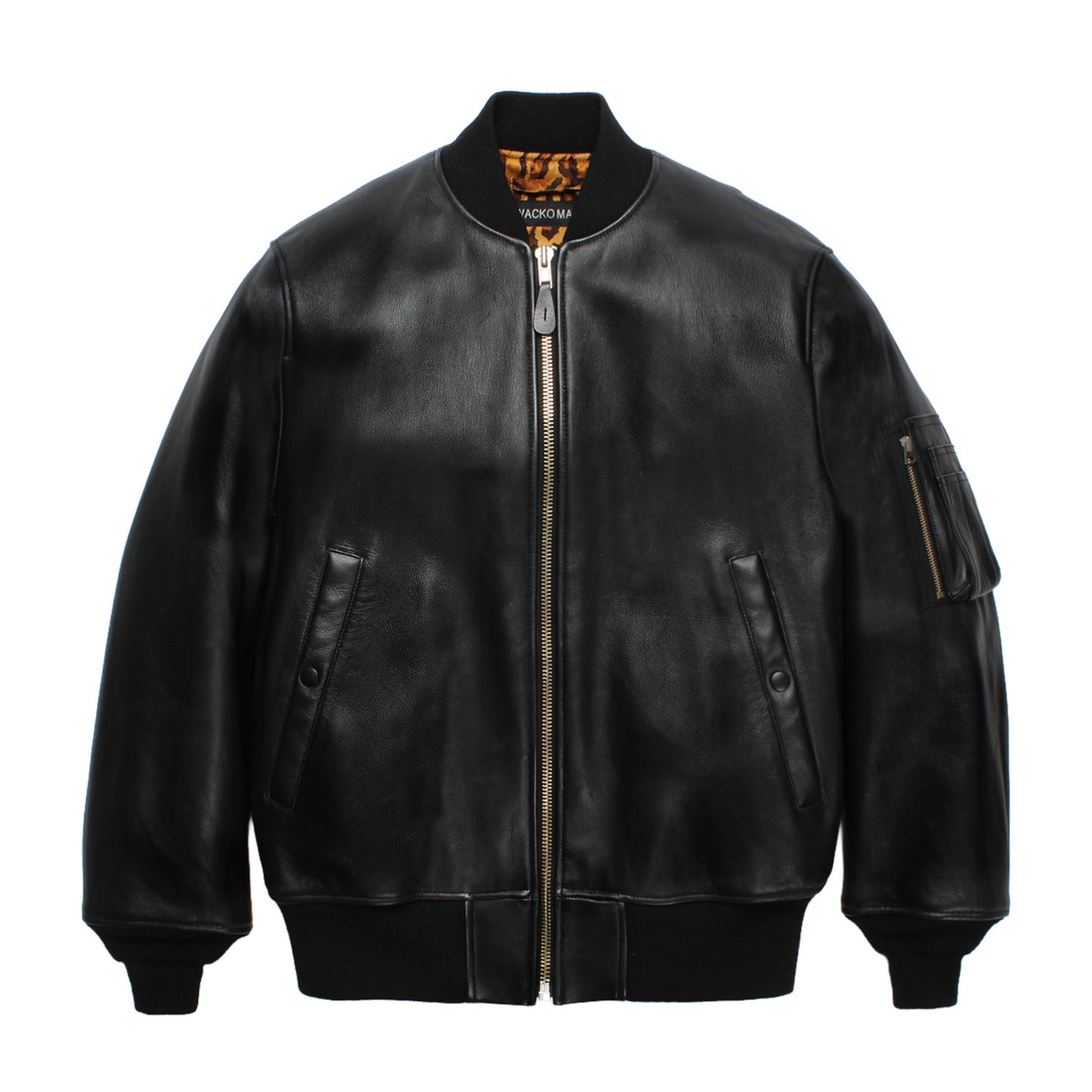 WACKO MARIA（ワコマリア）2026年秋冬先行コレクションから、LEATHER MA-1 FLIGHT JACKET (TYPE-2)&nbsp;26FWE-WMO-BL02を入荷致しました。N1デッキジャケットを、柔らかく体に馴染みやすいシープスキン(羊革)で製作した新作アイテム。前面