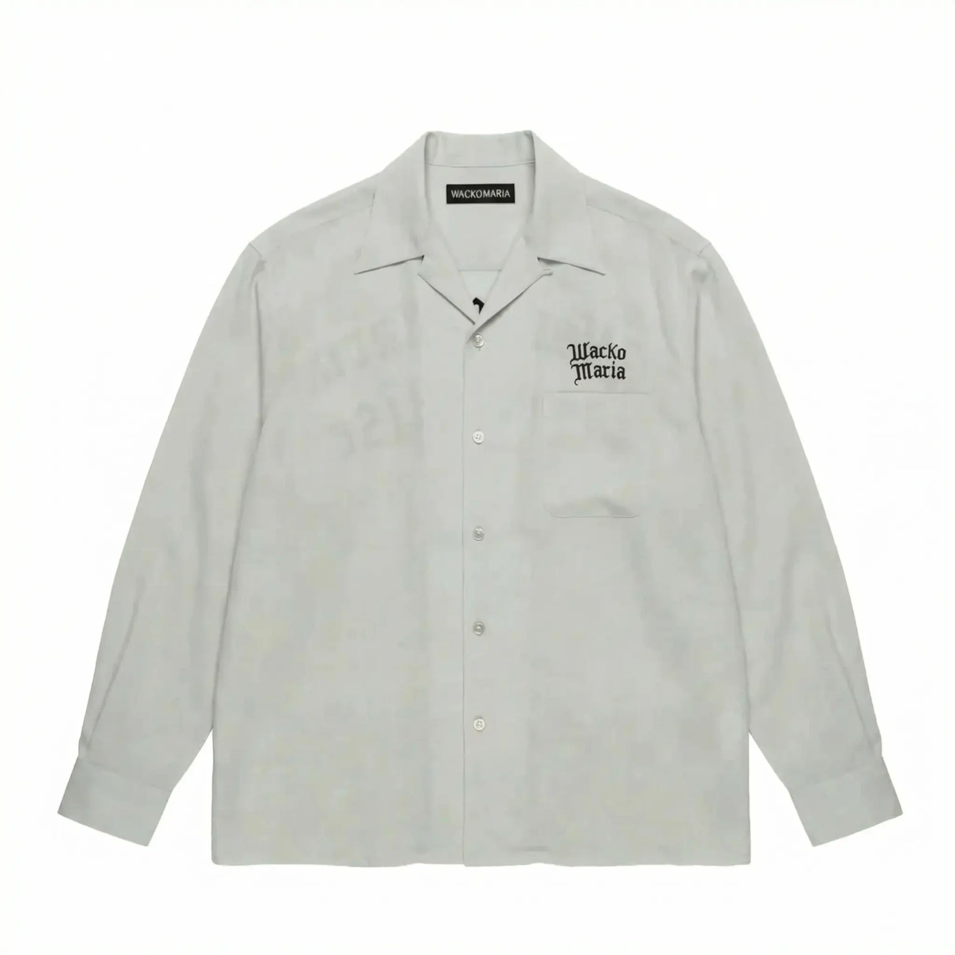 WACKO MARIA(ワコマリア)2026年春夏コレクション「天国東京」から、長袖50's SHIRT L/S (TYPE-2) 26SS-WMS-OC06をライトグレーを入荷。
柔らかな手触りのテンセル生地に、左胸には「WACKO MARIA」の刺繍。